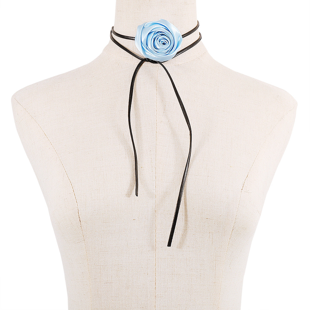 Collana con ciondolo a fiore in stile vintage romantico francese, fatta a mano, con girocollo in pelle PU e design geometrico