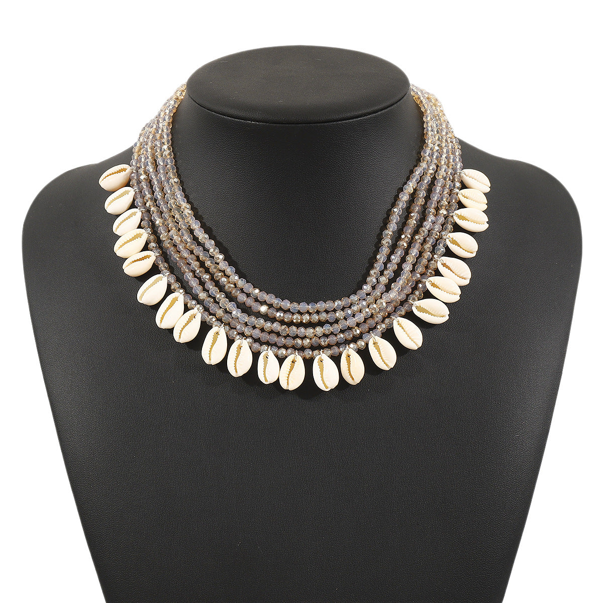 Collana multistrato fatta a mano stile vacanza con ciondolo a conchiglia e strass
