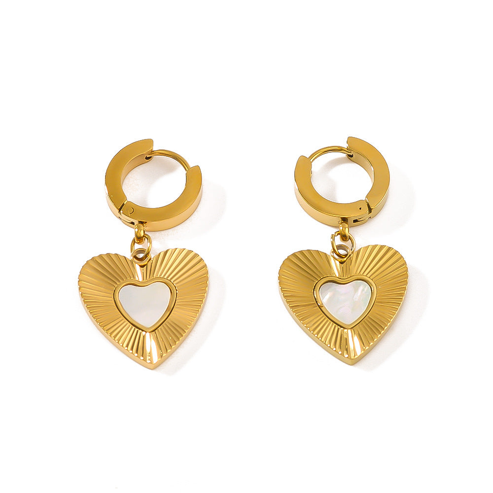 Orecchini a perno minimalisti a forma di cuore in acciaio inossidabile con placcatura sottovuoto in oro 18K, eleganti orecchini a perno di ispirazione francese