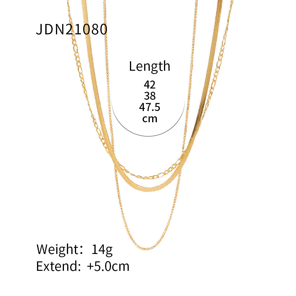 Collana a tre strati in Acciaio Inossidabile con Design Geometrico e Catena a Lama Placcata Oro 18K per Donna