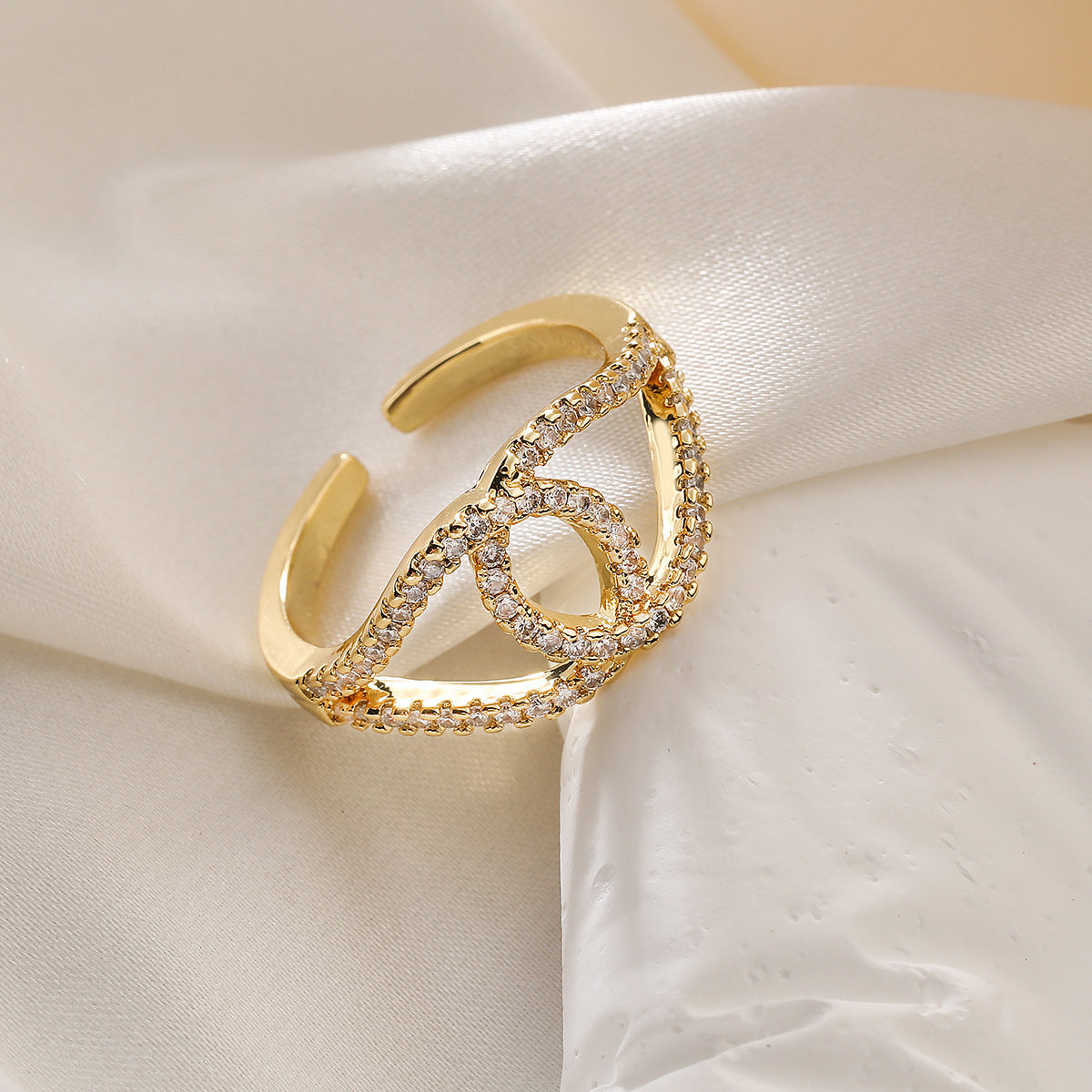 Minimalist Irregular Geometric Hollow Heart Women's Copper Ring with Micro-Pavé Zirconia