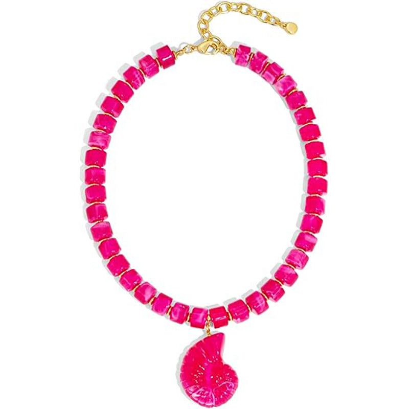 Casual Geometric Shell Pendant Resin Beaded Necklace for Women
