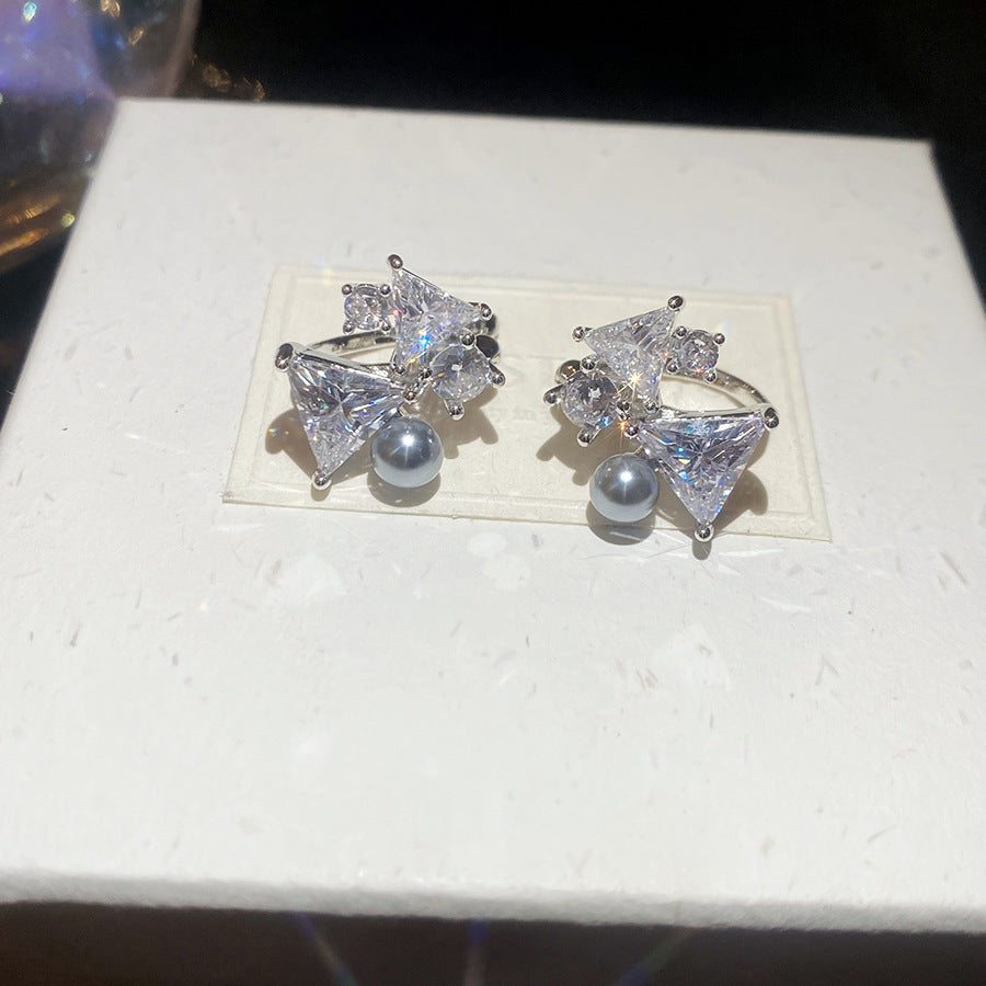 Orecchini a clip di lusso a forma di fiocco geometrico da donna con intarsio in zircone in rame