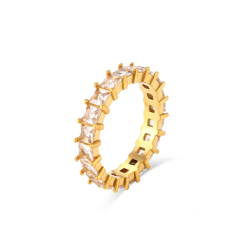 Anillo de circonia de acero inoxidable chapado en oro de 18 quilates con incrustaciones de circonita completa y diseño engastado en los bordes para mujer, estilo geométrico a la moda