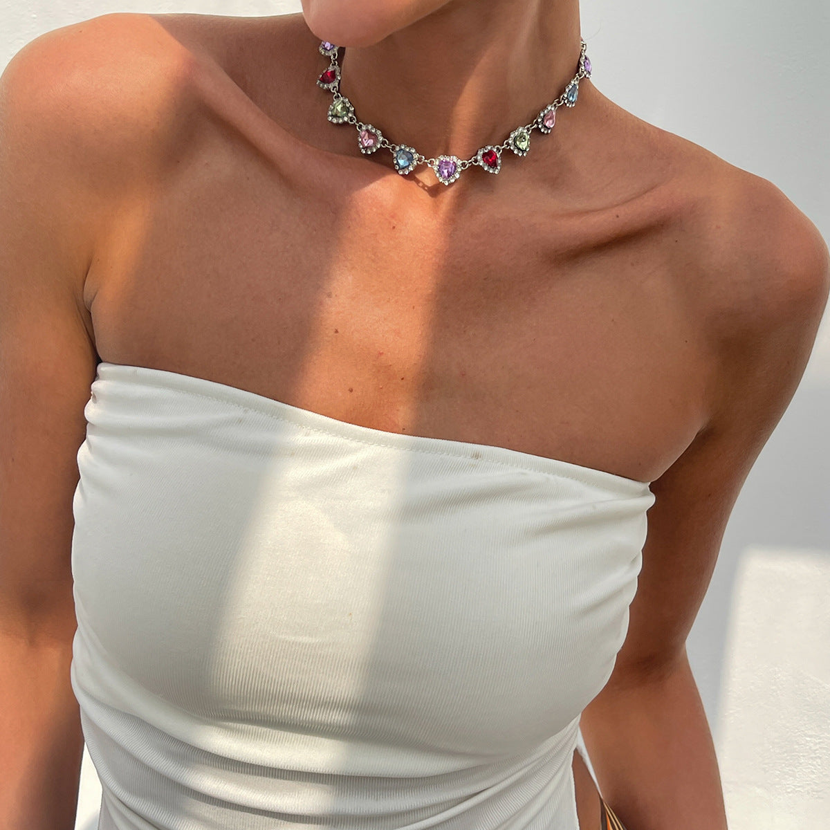 Minimalist Heart-Shaped Alloy Necklace with Acrylic Rhinestones Geometric Pendant for Women