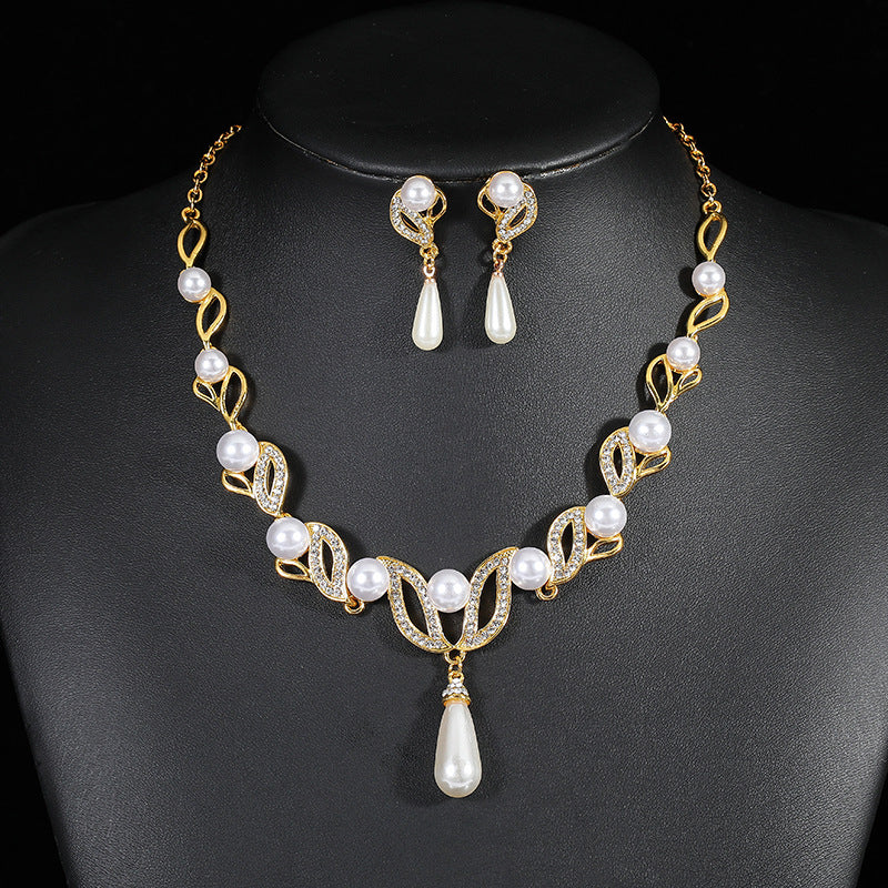 Chic Sweet Alloy Necklace and Earrings Set with Teardrop Pearl Pendant, Plated Finish, Leaf and Water Droplet Pattern, Natural Wave-Inspired Design for Women