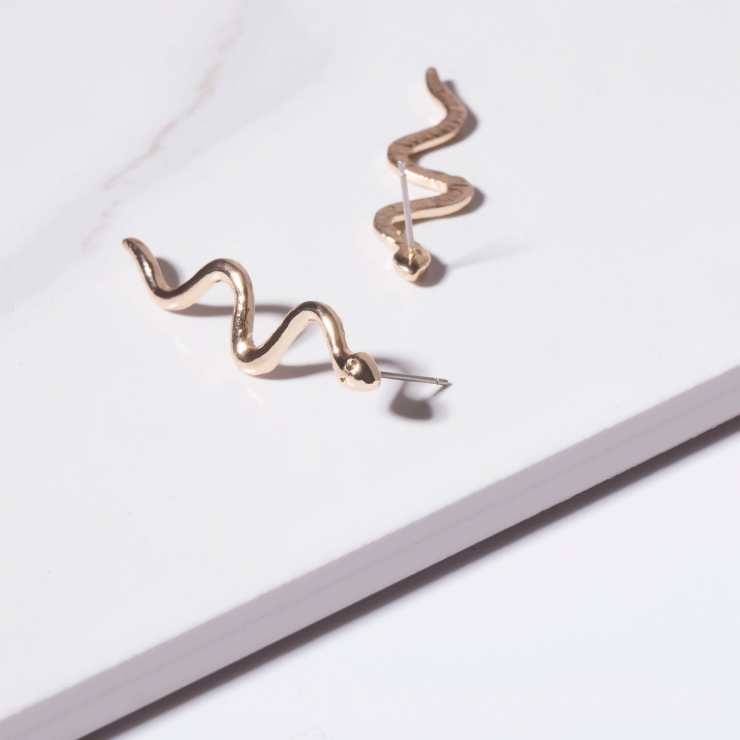 Pendientes de serpiente geométricos de aleación chapada Punk Minimalista para mujer