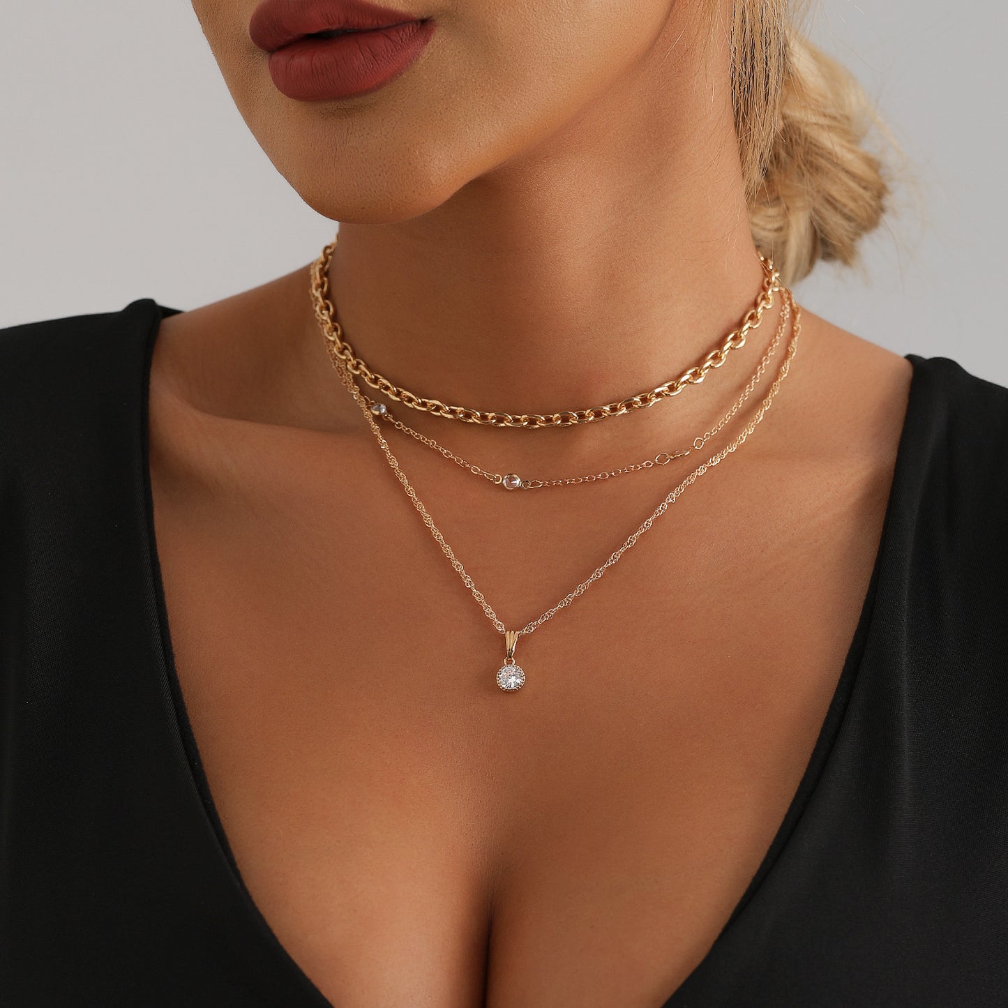 Collar de clavícula con colgante de gota de agua vintage bohemio para mujer con formas geométricas y de corazón, base de aleación, acabado galvanizado