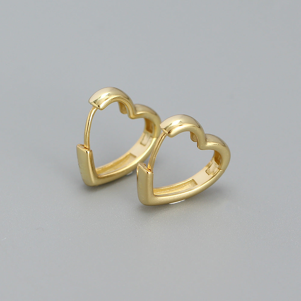 Orecchini a perno a forma di cuore in argento sterling S925 con finitura lucida — Gioielli da donna alla moda adatti per l'ufficio