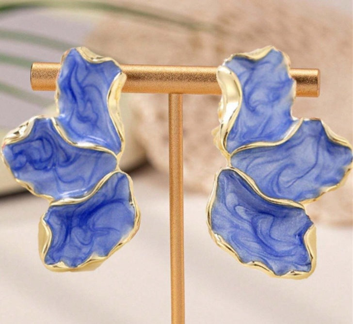Pendientes de trébol minimalistas para mujer en aleación de zinc con acabado esmaltado