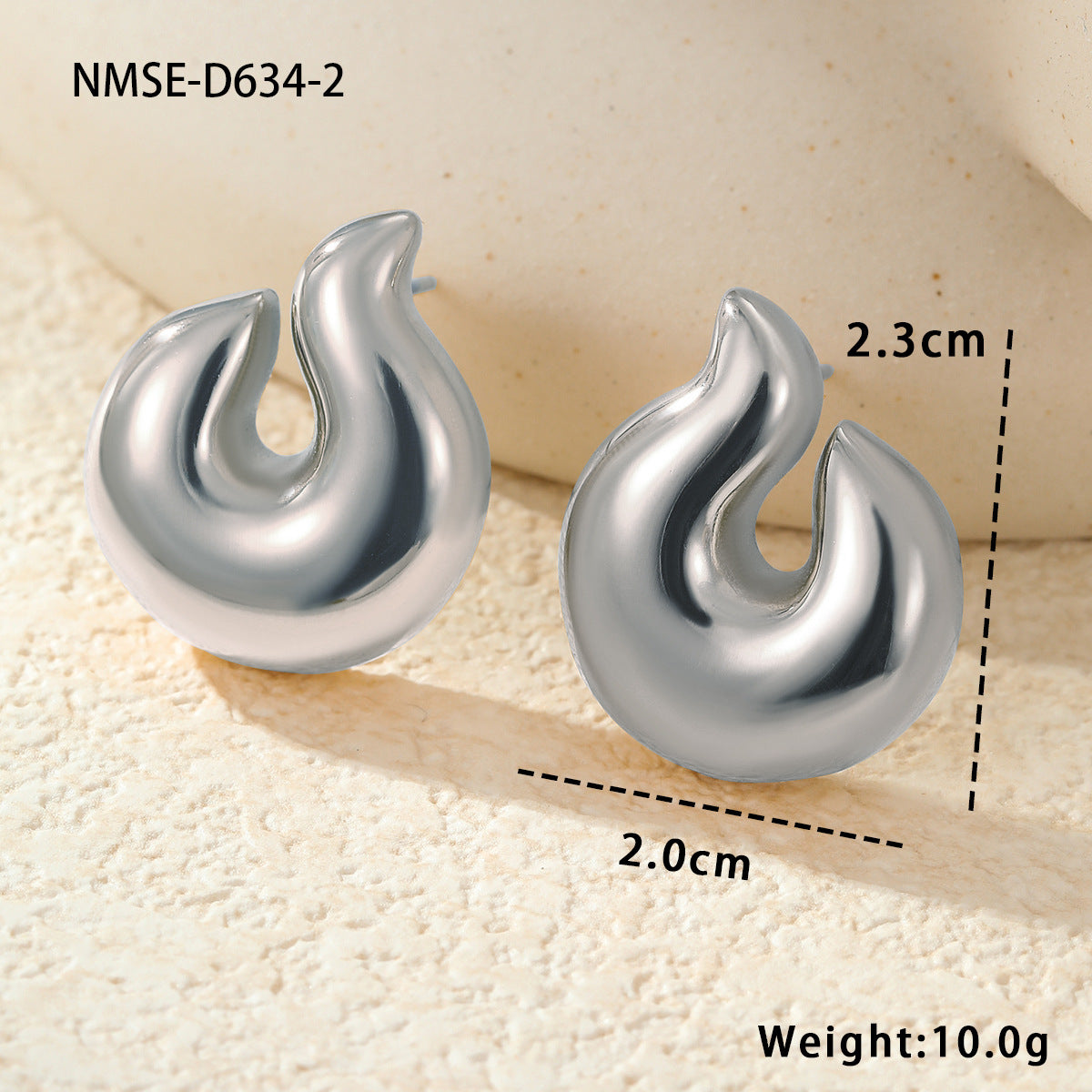 Orecchini a perno a forma di fiamma minimalisti in acciaio inossidabile placcato da donna