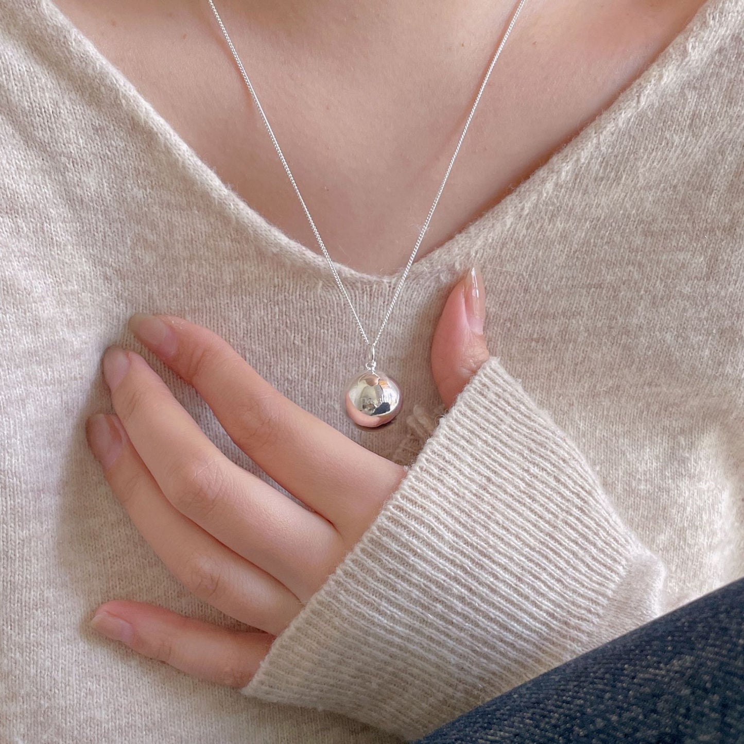 Minimalist Round Ball Pendant Necklace in 925 Sterling Silver with Geometric and Doll-Inspired Design