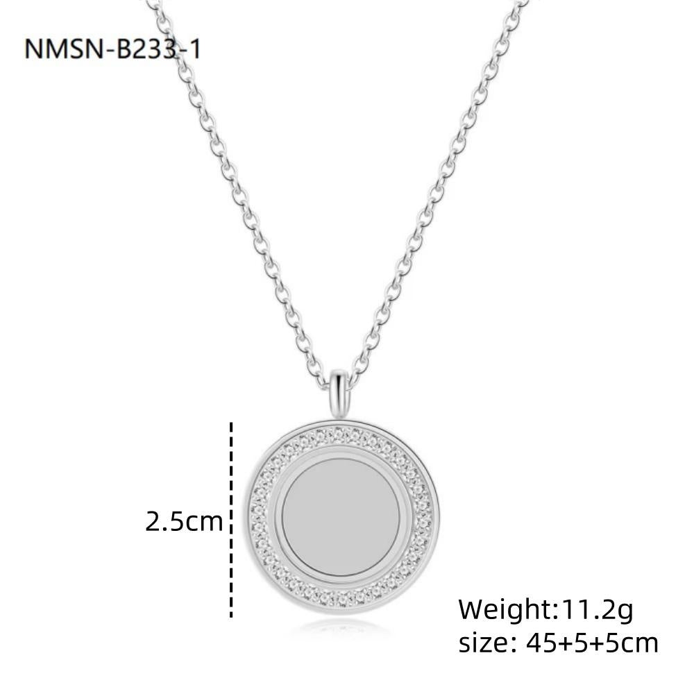 Collar minimalista de acero inoxidable redondo geométrico chapado en oro de 18 quilates con incrustaciones de circonita cúbica y barra grabada con láser para mujer
