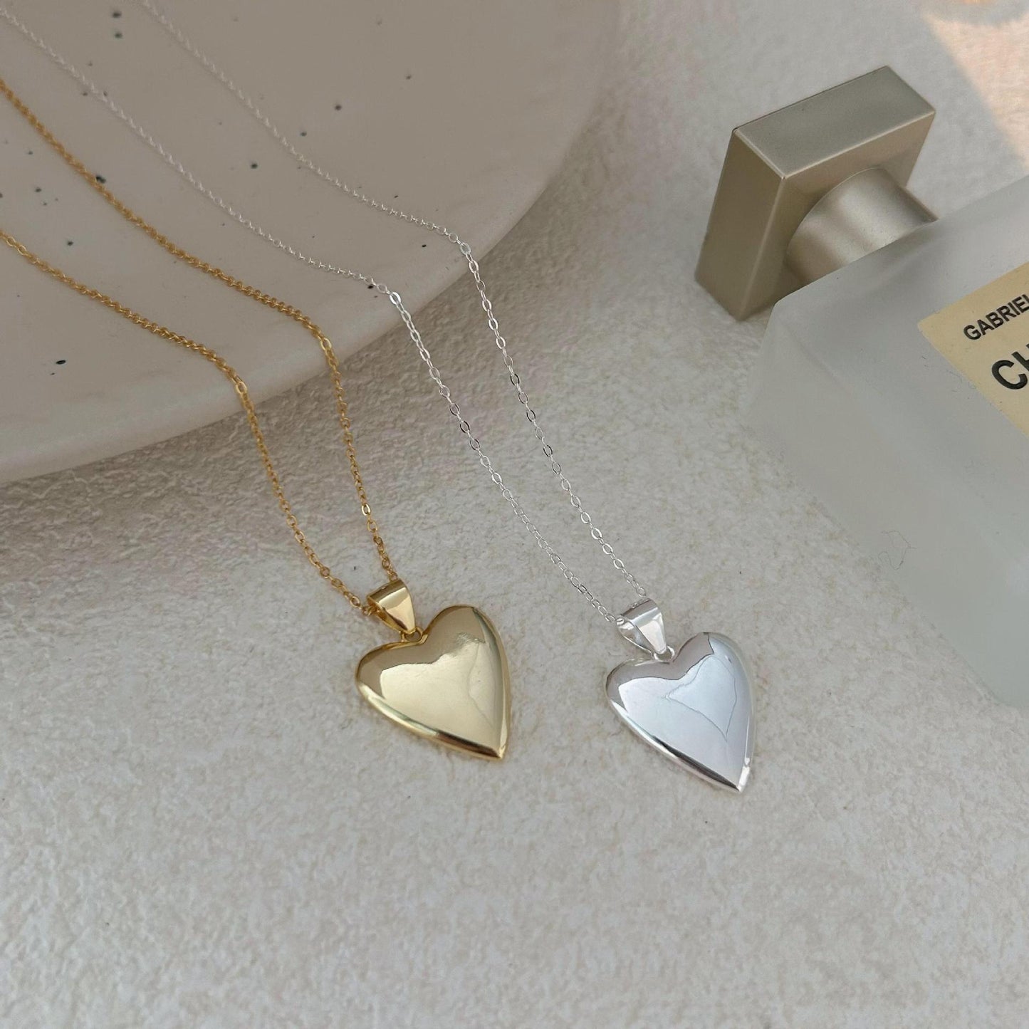 Collana Minimalista a Forma di Cuore in Argento Sterling 925 Placcato, con Catena a Croce, da Donna