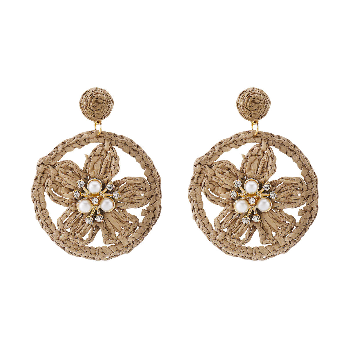 Orecchini a perno con fiore in rafia fatti a mano con strass e perle finte, stile vacanza, per donna