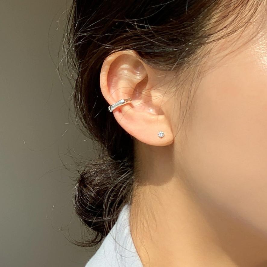 Orecchini a perno geometrici minimalisti in argento sterling 925 con zirconi cubici intarsiati da donna