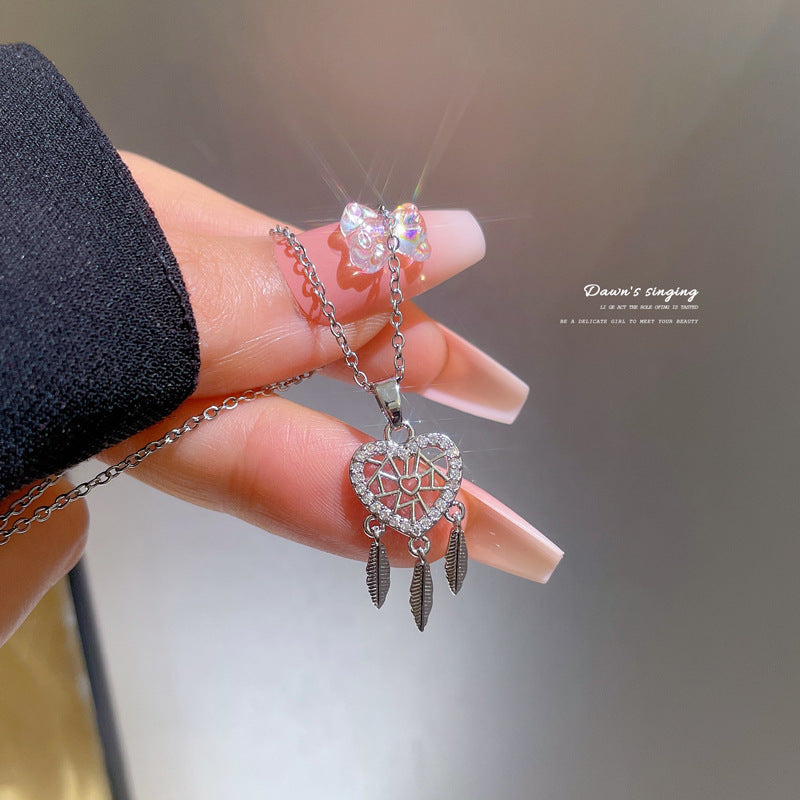 Luxury Natural Fresh and Sweet Feather Geometric Titanium Steel Collar Necklace with Rhinestone Inlay