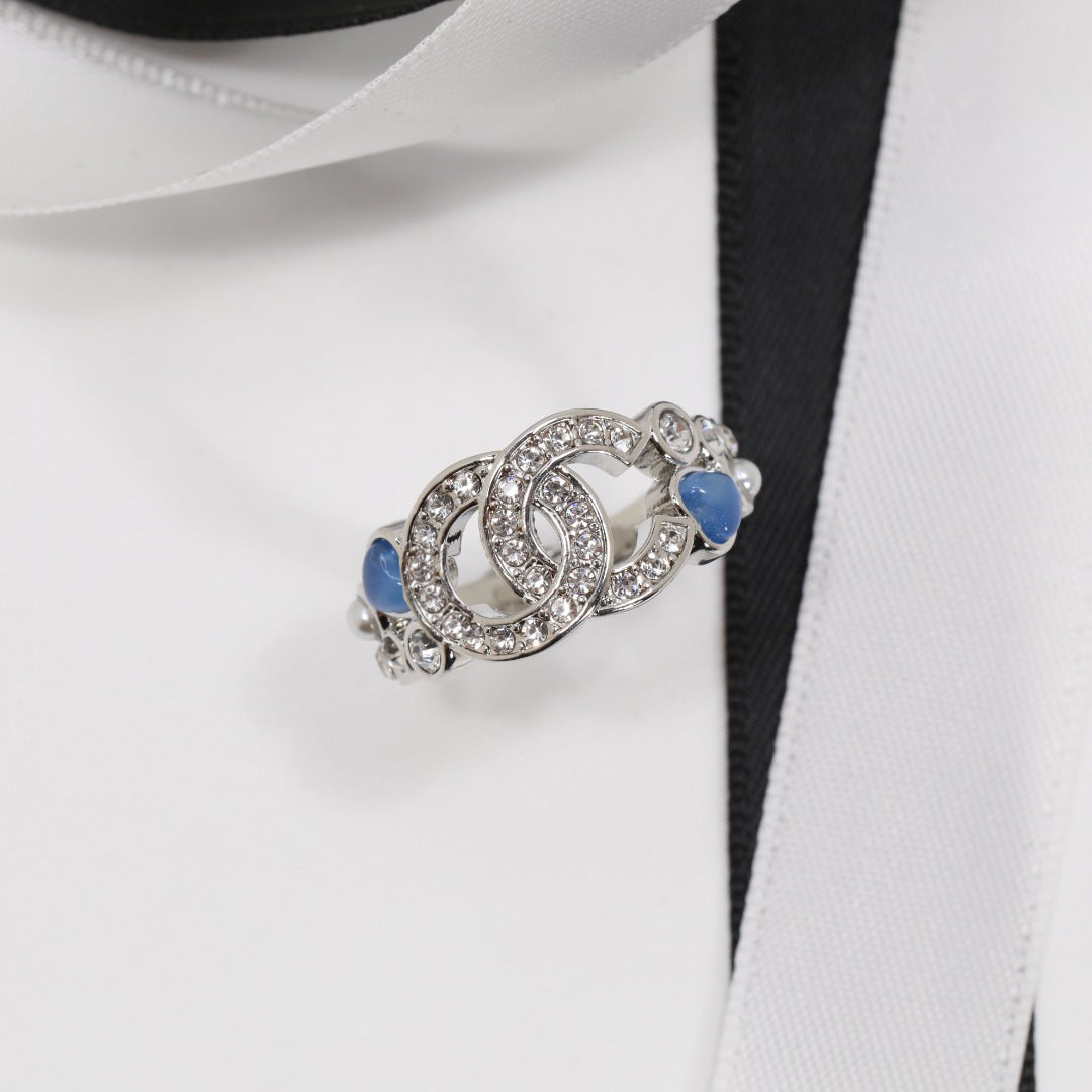 Elegante set collana con anello in cristallo di strass con lettera a cuore in ottone placcato oro da donna