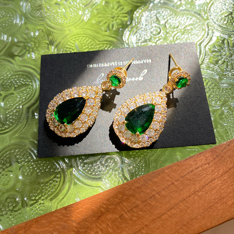 Minimalist Gold Plated Titanium Steel Teardrop Necklace with Emerald and Cubic Zirconia