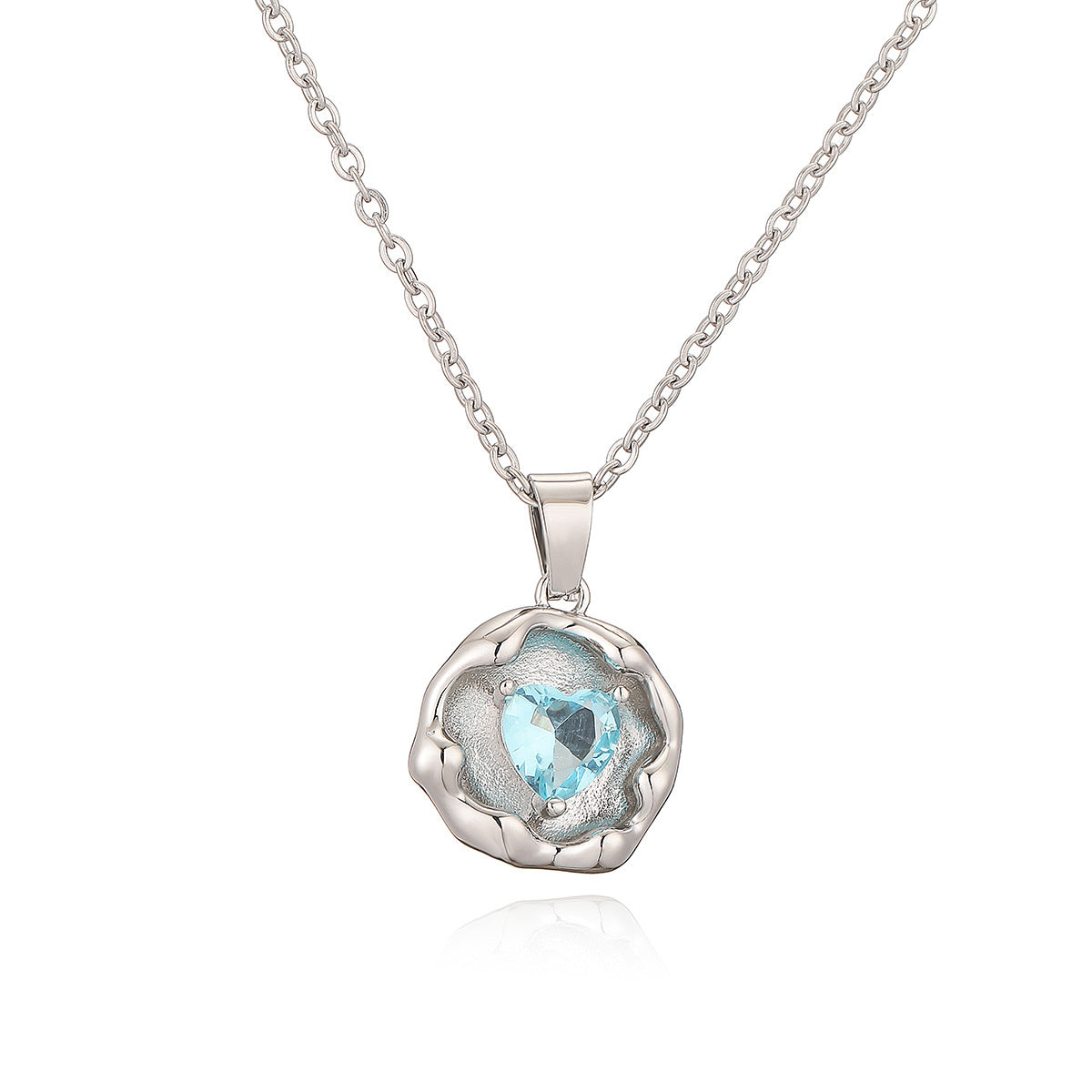 Minimalist Geometric Pendant Necklace for Women with Gold-Plated Copper and Zircon, Elegant Locket-Style Clavicle Chain