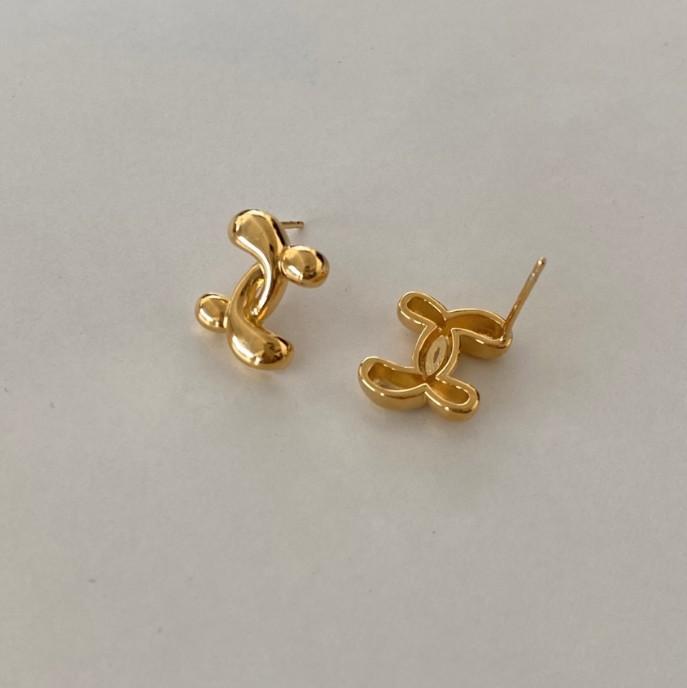 Orecchini a perno asimmetrici minimalisti con lettere in argento sterling 925 con pavé di micro-zirconi