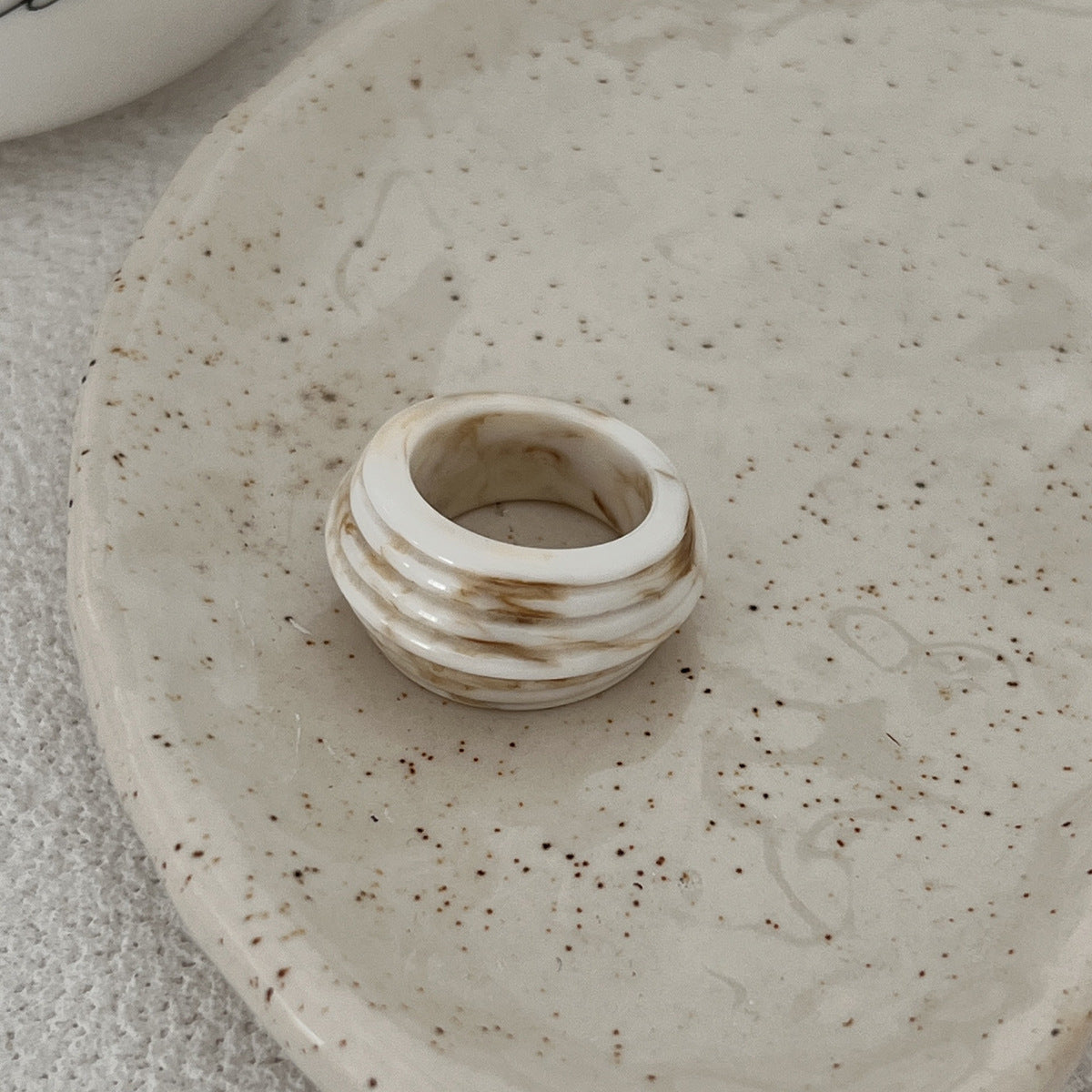 Vintage Geometric Round Resin Bracelet for Women
