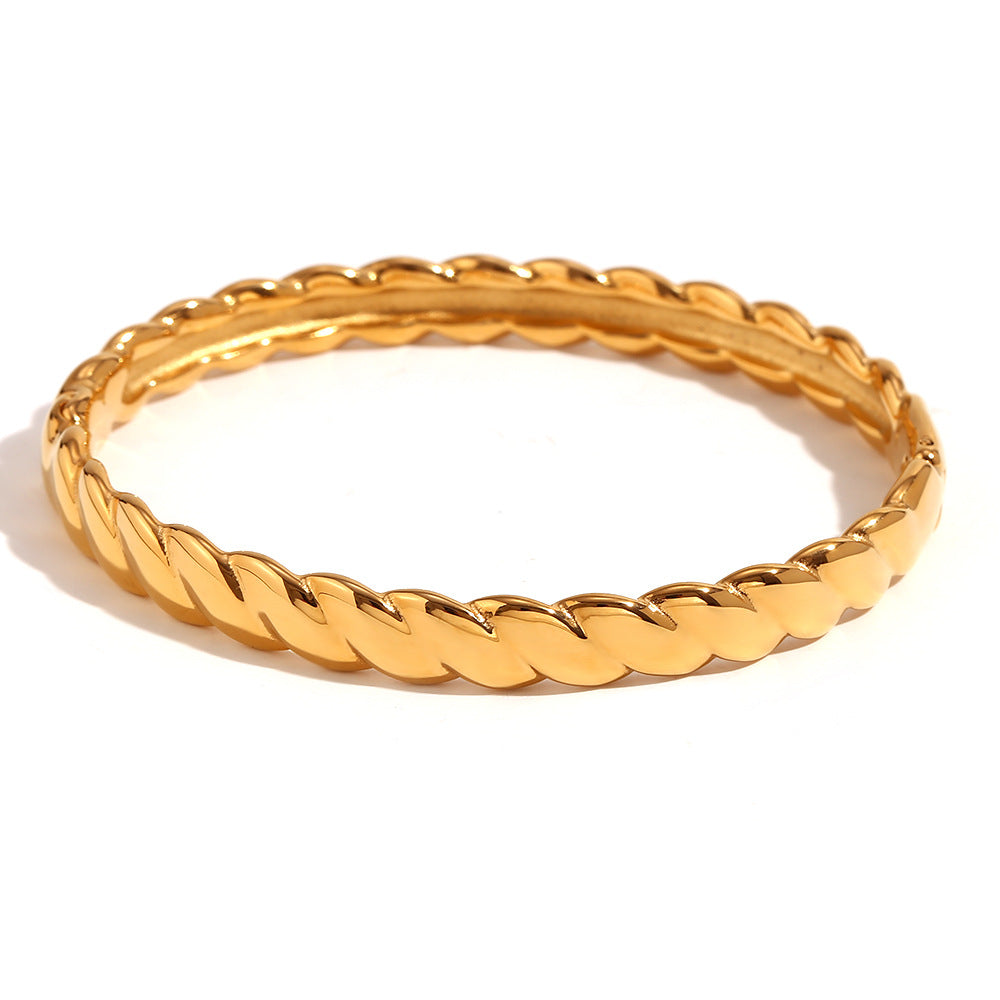 Minimalist Wheat Sheaf Bracelet in Stainless Steel with 18K Gold Plating, Flat Twisted Chain Design with Lobster Clasp