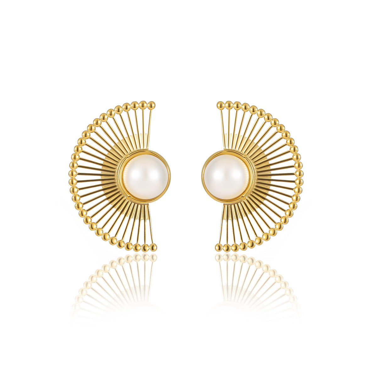Orecchini a perno da donna vintage in acciaio inossidabile placcato oro 18K a forma di ventaglio a strisce con perla