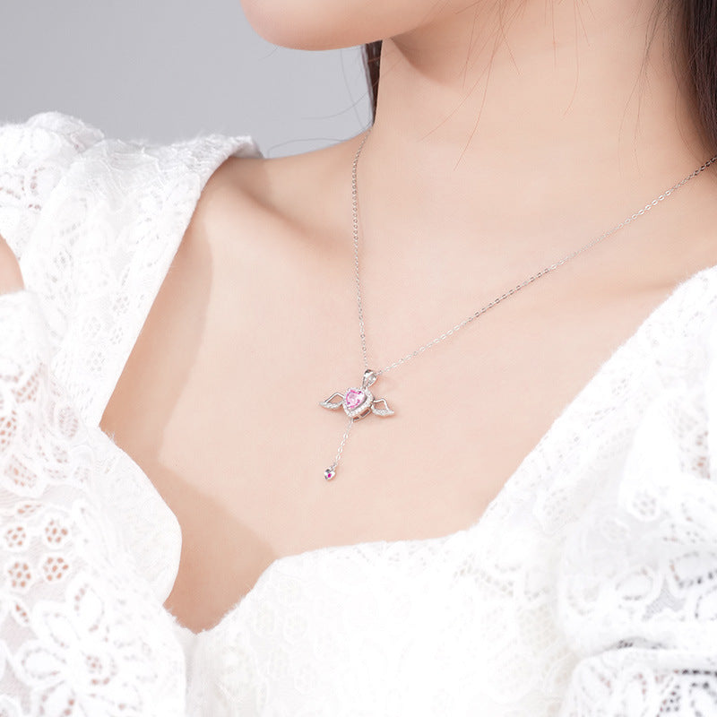 Original Design Heart-Shaped Titanium Steel Pendant Necklace with Plated Finish for Women and Men, Clavicle Chain Style Valentine's Day or Birthday Gift