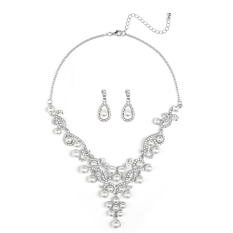 Elegante set collana e orecchini con perle e fiori per donna, pendente a forma di goccia con fiore in lega placcato oro