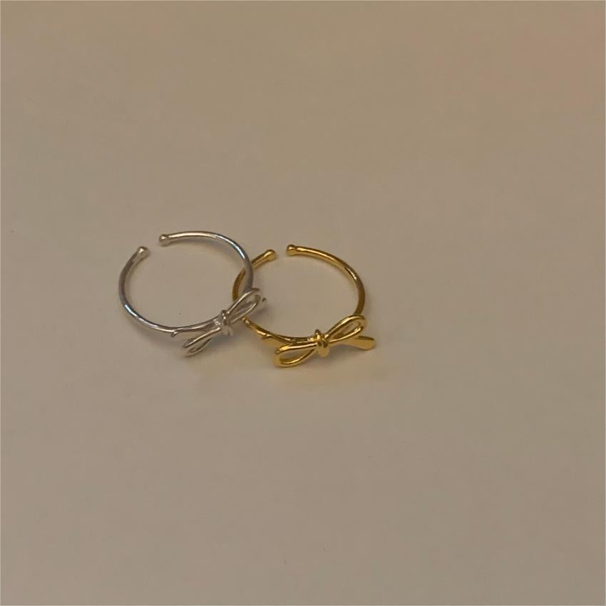 Minimalist Bow Knot Ring in Sterling Silver 925 for Women with Delicate Design and Sweet Aesthetic