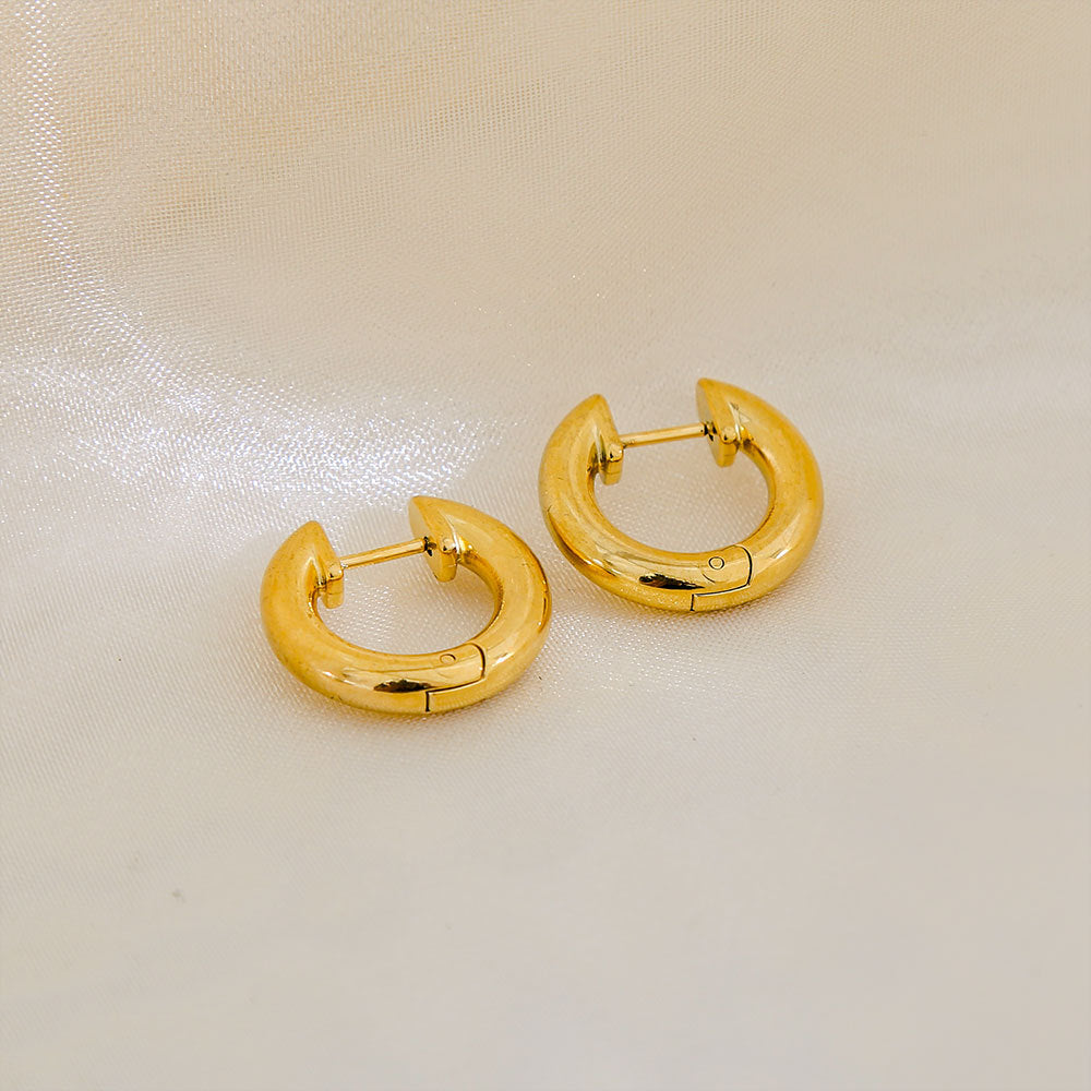 Pendientes de aro minimalistas geométricos de acero inoxidable con chapado de oro de 18 quilates para mujer