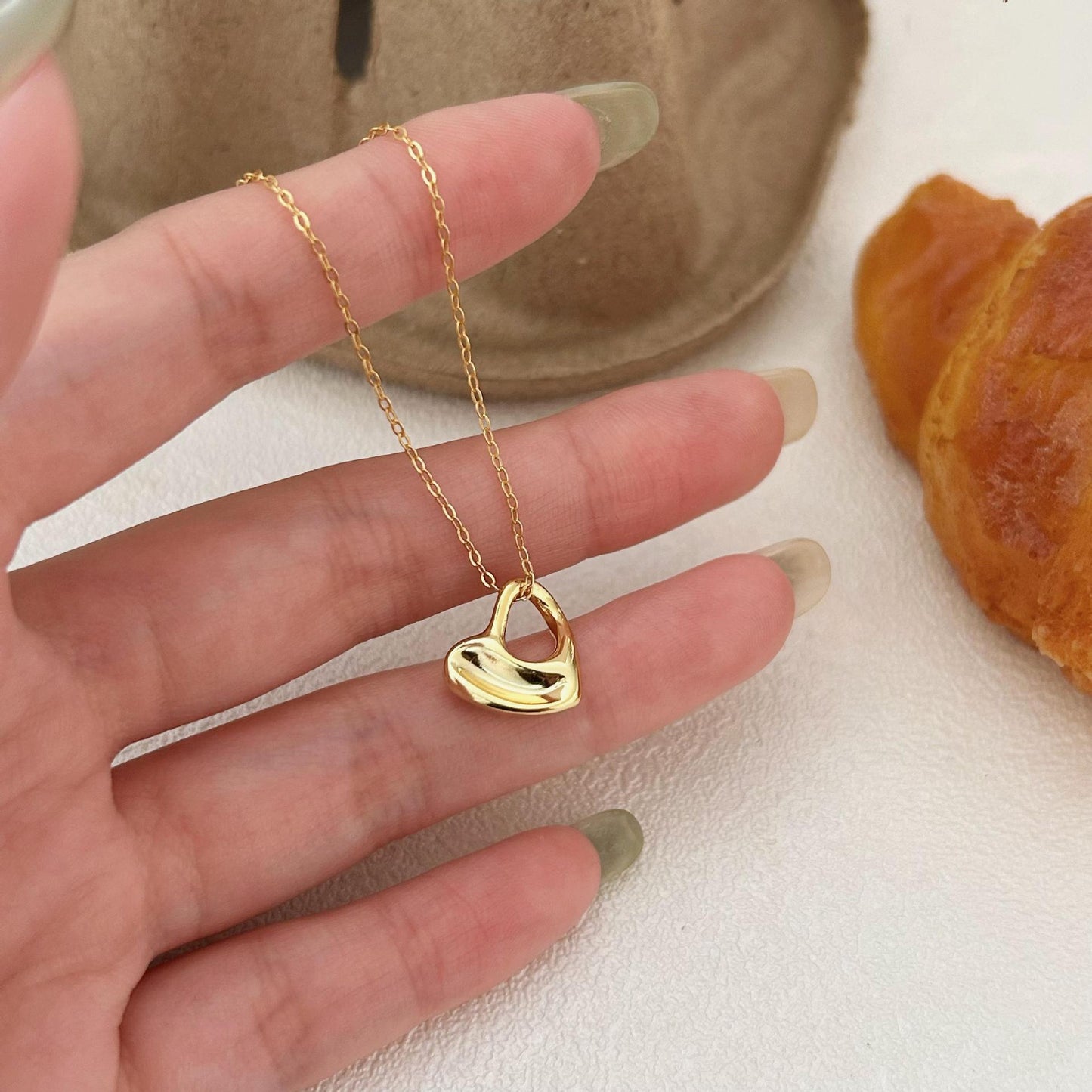 Collana Minimalista a Cuore in Argento Sterling 925 con Finitura Placcata, a Catena Snake per Donna