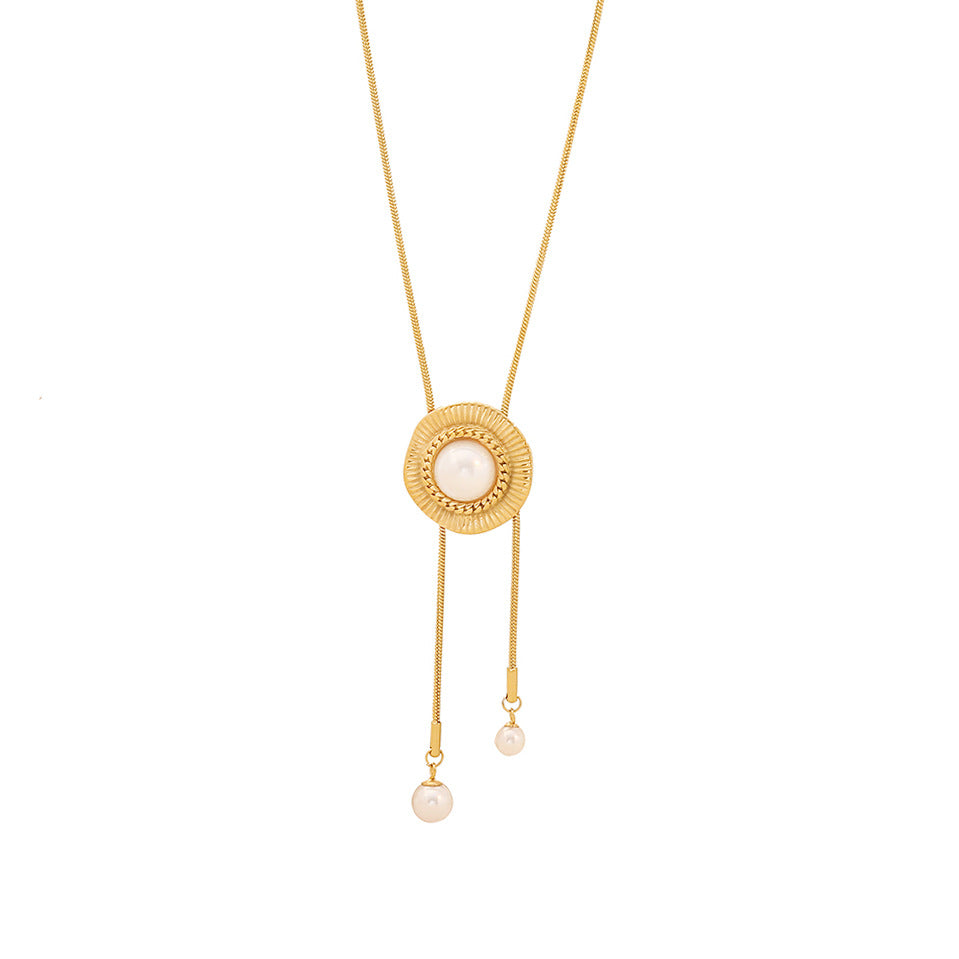 Collana pendente floreale alla moda in stile OL con fiocco a farfalla in acciaio inossidabile e dettaglio nappa su catena a serpente