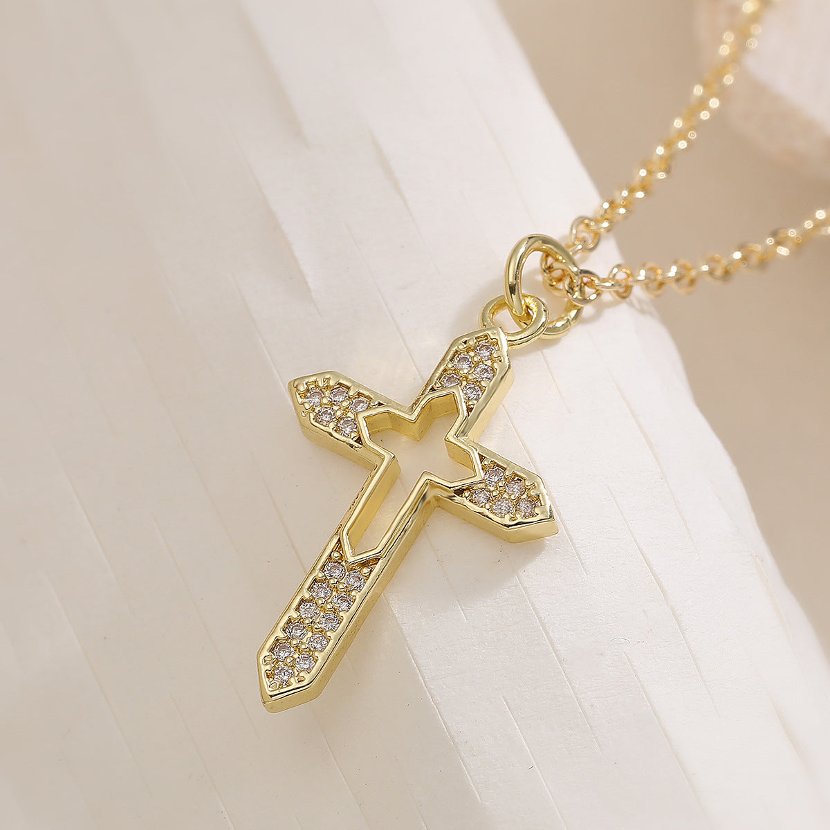 Minimalist 18K Gold Plated Brass Cubic Zirconia Cross Pendant Necklace for Women