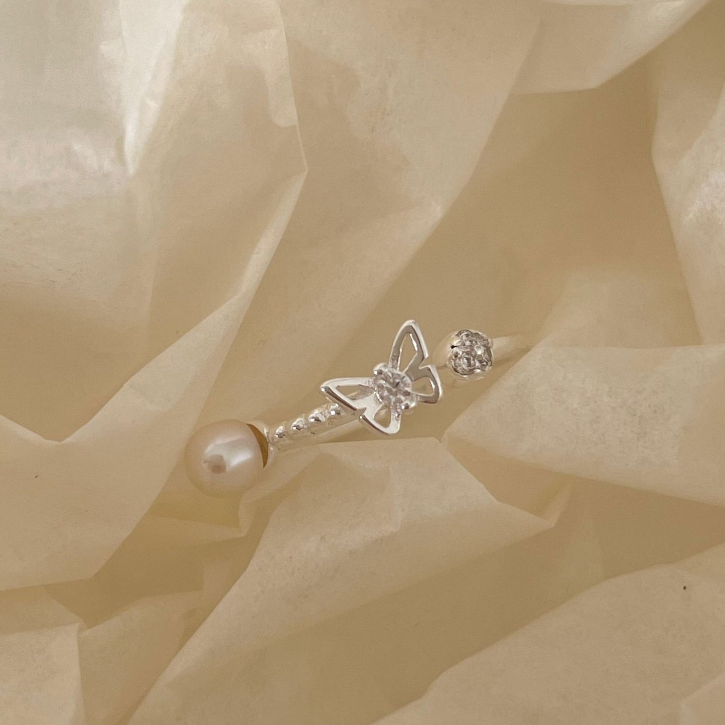 Minimalist Butterfly-Shaped S925 Sterling Silver Ring with Pearl Inlay for Women