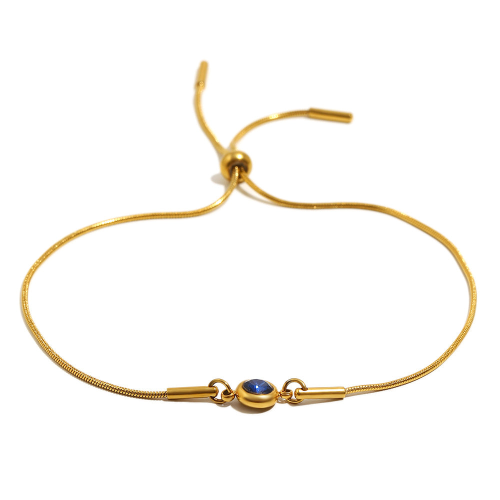 Bracciale alla moda geometrico in acciaio inossidabile con placcatura in oro 18 carati e catena a serpente regolabile con accenti di zirconi rotondi