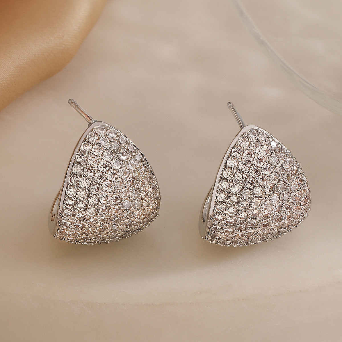 Luxury Minimalist Geometric 18K Gold Plated Brass Cubic Zirconia Inlay C-Shape Earrings for Women