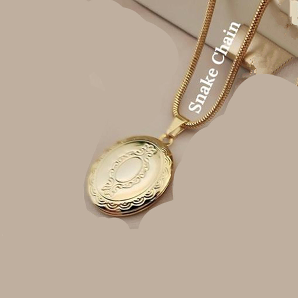 Vintage Style Heart-Shaped Opening Locket Necklace in Stainless Steel with Titanium Steel Pendant and Polished Finish