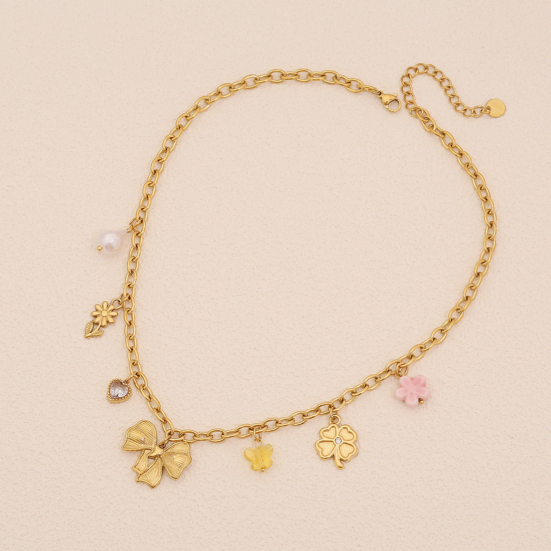 Fashionable OL Style Leaf-Shaped Stainless Steel Plated Necklace with Sunflower and Pearl-Look Pendant for Women