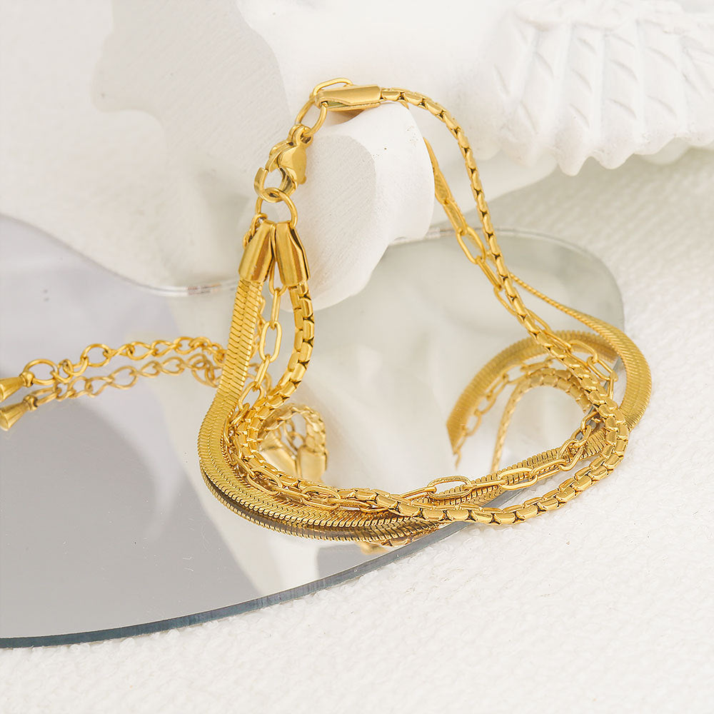 Bracciale Minimalista Multistrato da Donna in Acciaio al Titanio con Placcatura in Oro 18K Design a U Accessorio di Moda Versatile