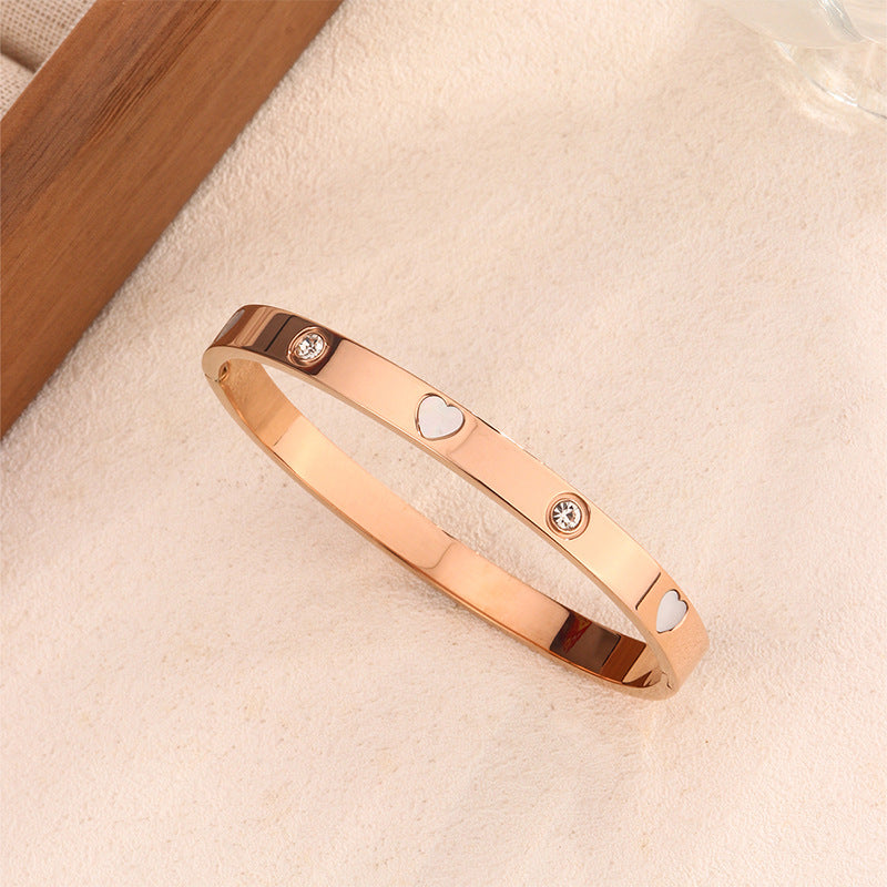 Bracciale in Acciaio Inossidabile Placcato con Intarsio di Strass a Cuore Dolce e Chiusura Premium