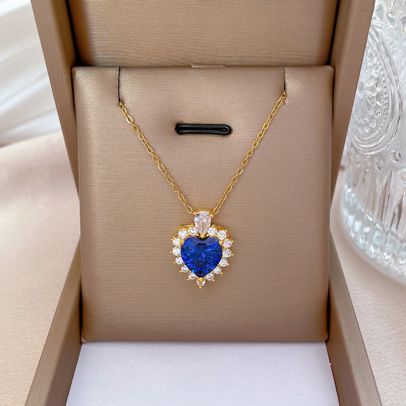 Collar minimalista de acero de titanio con forma de corazón, incrustaciones completas de diamantes de imitación y cadena tipo O para mujer