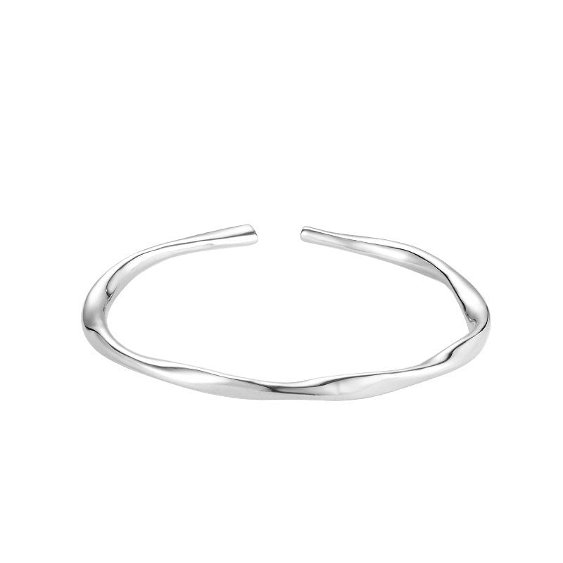 Bracciale Minimalista Mobius da Donna in Lega con Finitura Placcata Elegante Regalo per Amiche