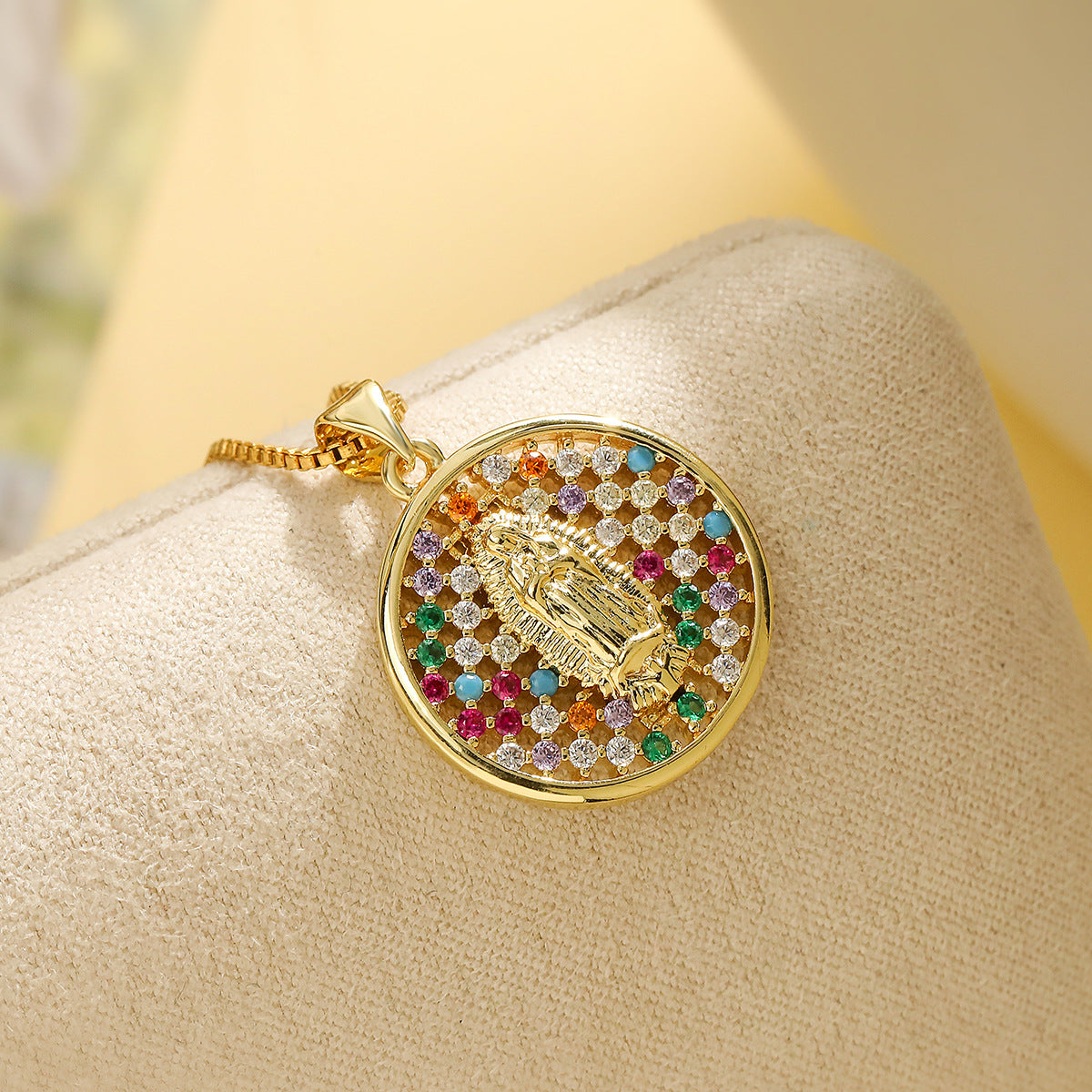 Minimalist Geometric Maria Pendant Necklace for Women with Copper Base Plated in 18K Gold and Zircon Inlay