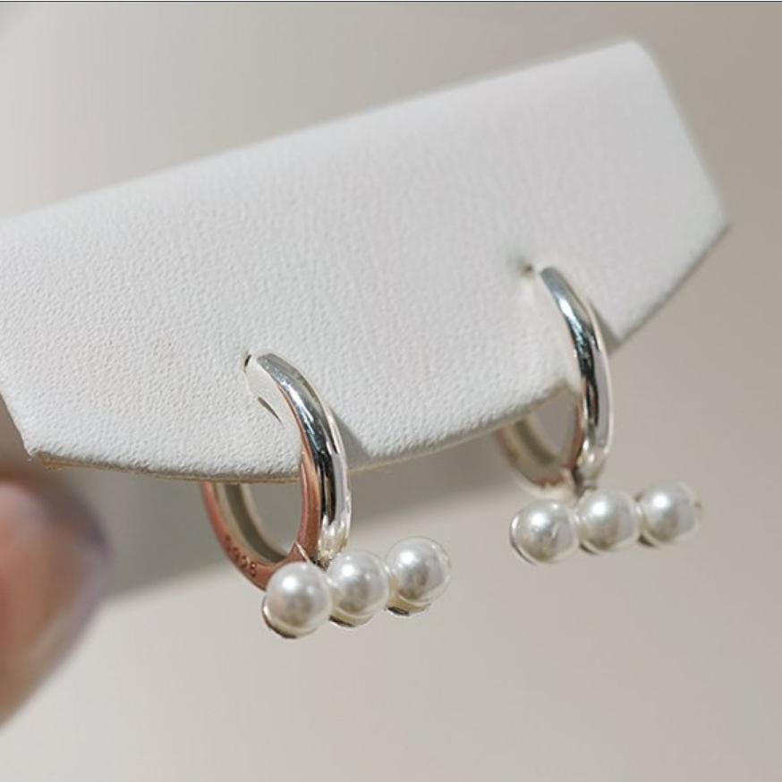 French Vintage Style Teardrop Shaped 925 Sterling Silver Pearl Stud Earrings for Women