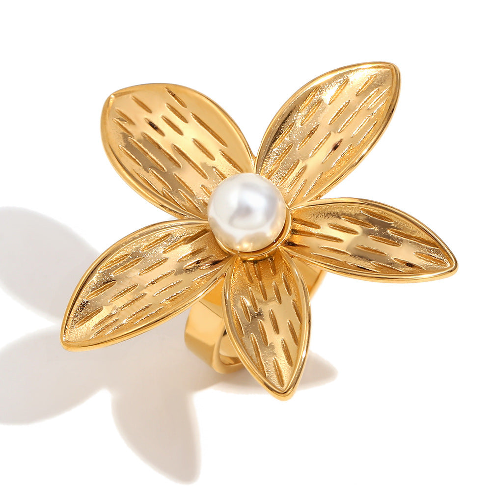 Orecchini da donna placcati oro 18 carati in acciaio inossidabile con design floreale vintage e perla artificiale