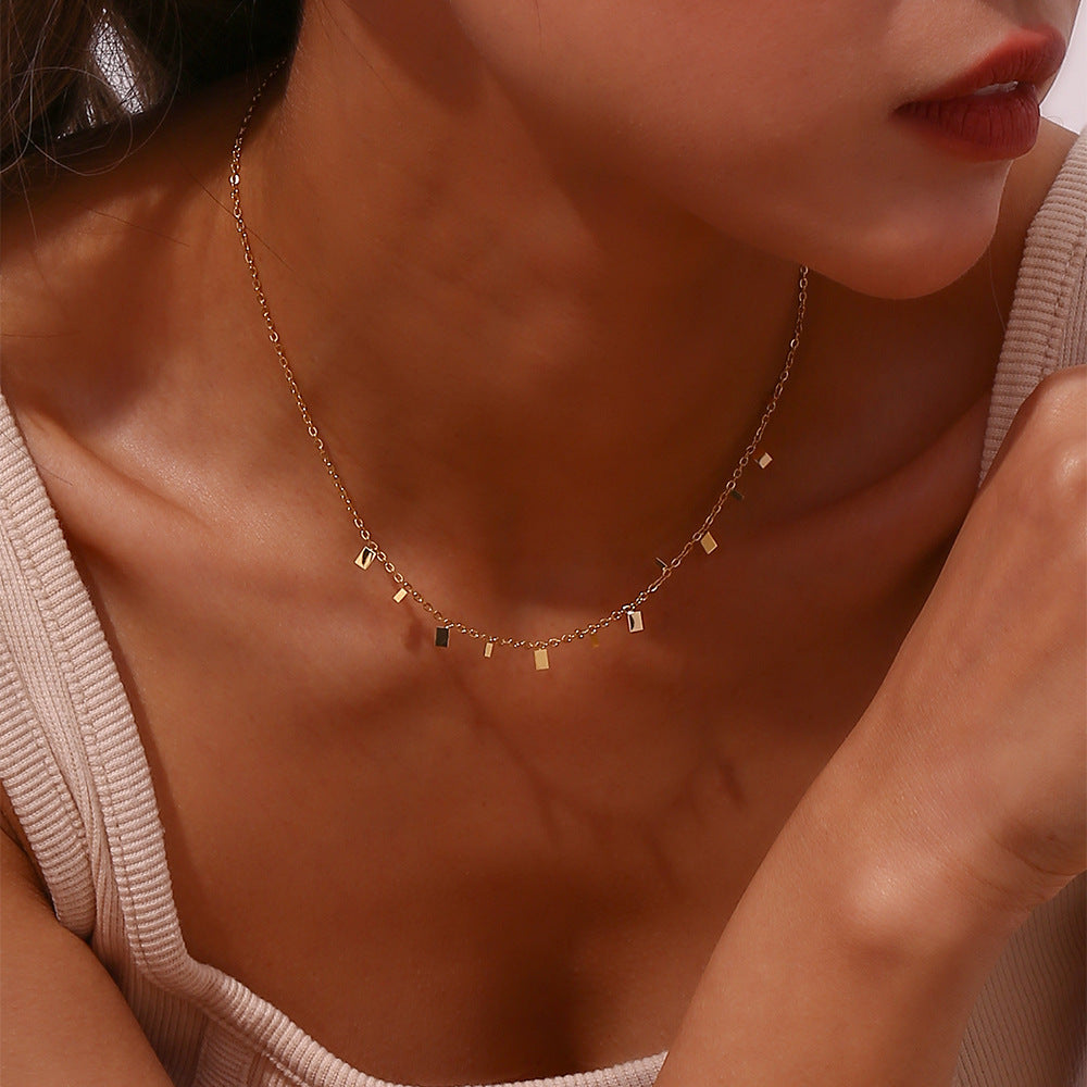 Collana Pendente Quadrata Minimalista da Donna in Acciaio Inossidabile Placcato Oro 18K Design Geometrico