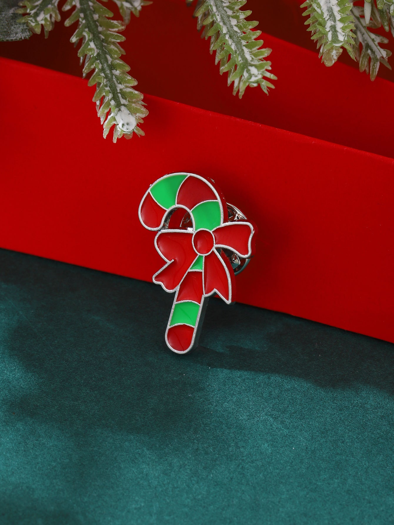 Christmas Pin with Enamel Snowman and Bell Design Alloy Brooch for Unisex Holiday Decoration