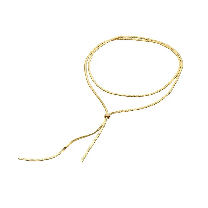 Collar Minimalista Ajustable con Borla y Cadena para Mujer con Colgante de Acero de Titanio y Acabado Chapado